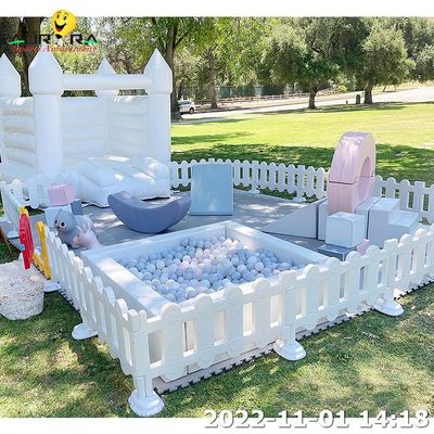 kaufen Soft-Play-Ausrüstung für Kinder Weiß Innen- und Außenspielplatz mit Sprunghaus online manufacture