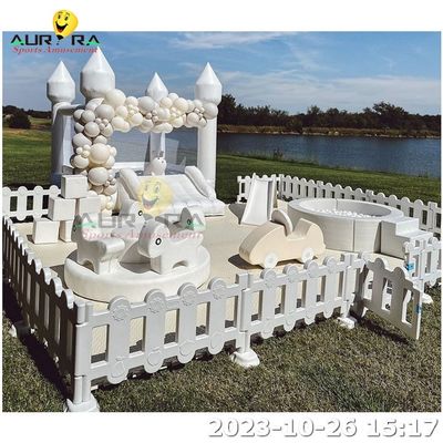 Non Fade Kids อุปกรณ์สนามเด็กในบ้าน สีขาว บ้านกระโดด Merry Go Round Soft Play