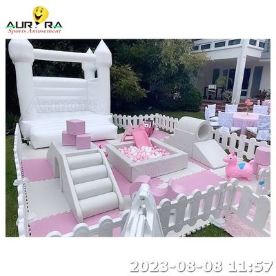 เซตเด็กเล่นน้ําอ่อน เด็กเล่นน้ําอ่อน อุปกรณ์บอลสระว่ายน้ํา Merry Go Round Pink