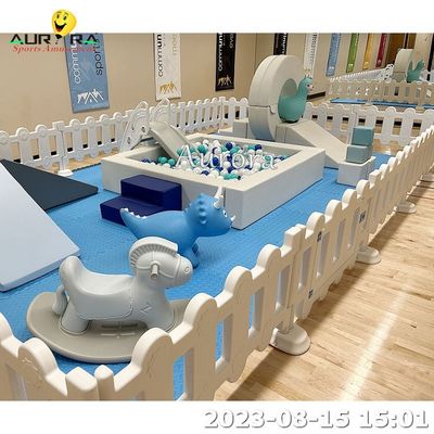 ขาวรั้ว Soft Play Outdoor Soft Play อุปกรณ์ภายในพื้นที่เล็ก สําหรับการเช่าปาร์ตี้