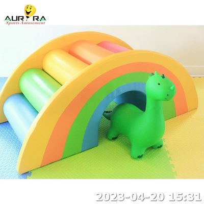 カスタマイズされたサイズ 柔らかい遊び 登山設備 レインボーブリッジ 子供のための柔らかい遊び場